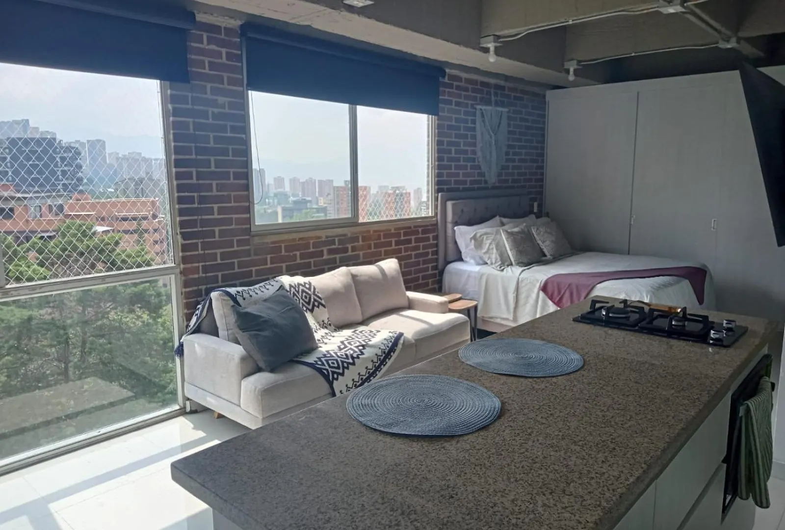 Apartaestudio El Tesoro Apartment Medellin
